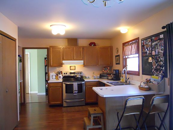 KITCHEN/DINING COMBO