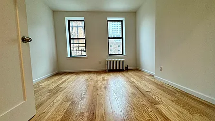 Rented by HOLTON REAL ESTATE INC.