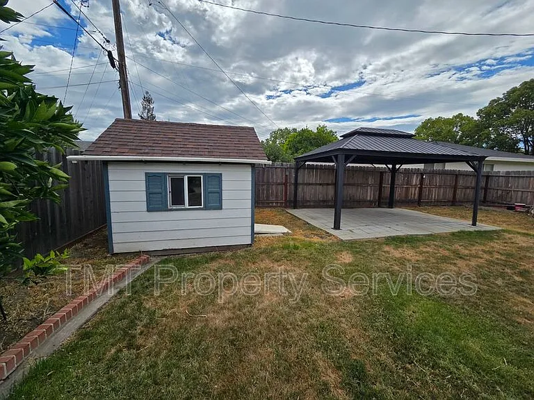 9 W Robinhood Dr — Photo 74