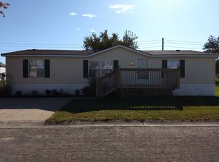 985 Wilderness Trl, Gardner, KS 66030