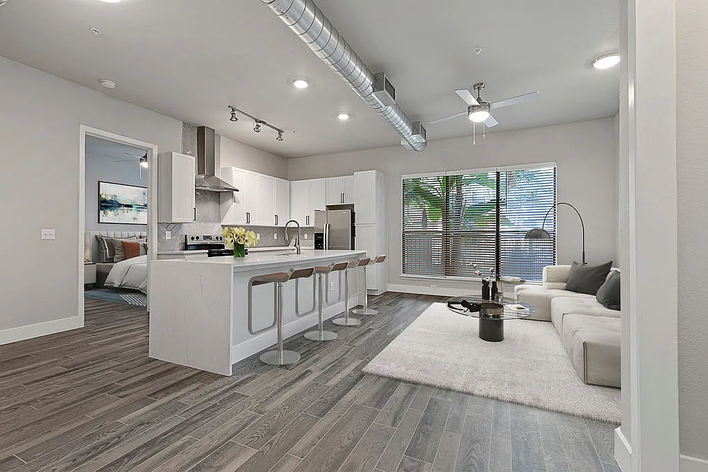 Briar Forest Lofts — Photo 2