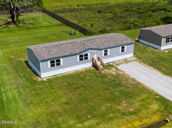 107 Dewaldo St, Scott, LA 70583