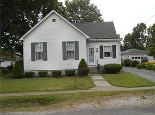 106 E Plum St, Brighton, IL 62012