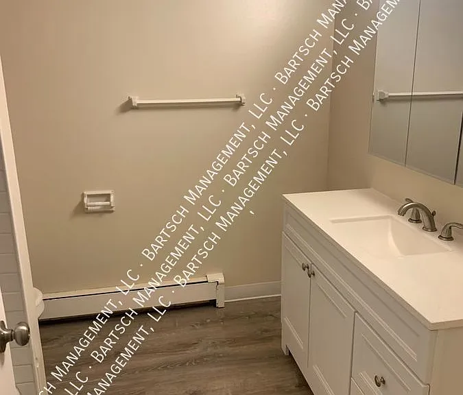N64W23851 Ivy Ave #211 — Photo 5