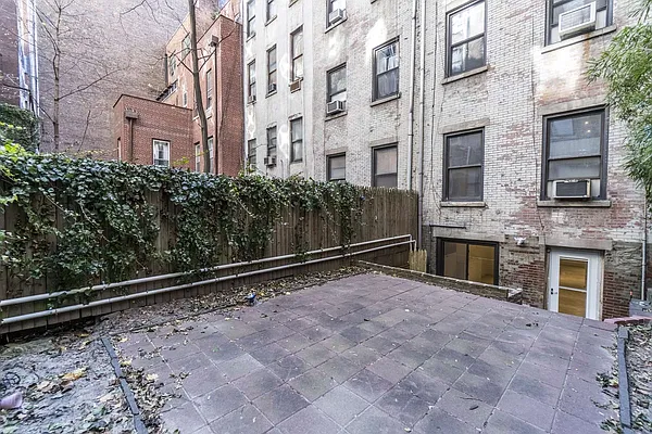 Rented by Mirador Real Estate | media 4