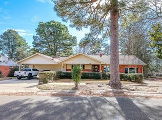 405 Robin Rd, El Dorado, AR 71730