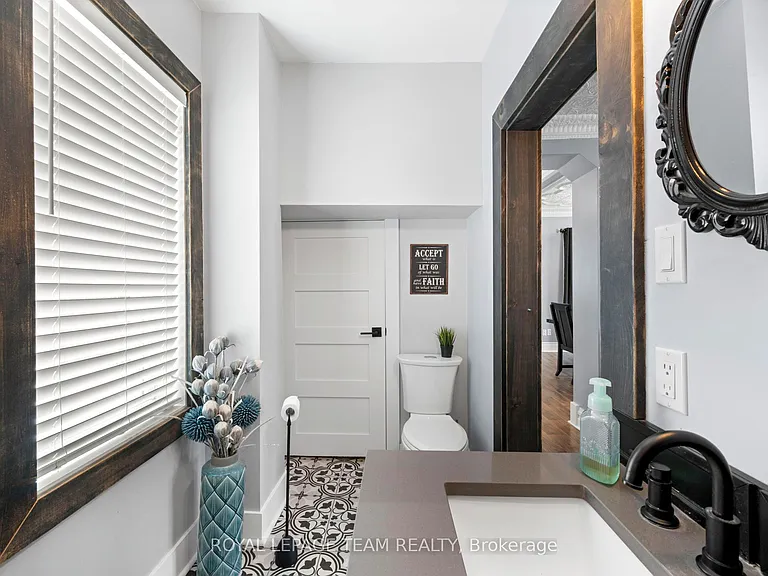 5529 Lion St — Photo 16