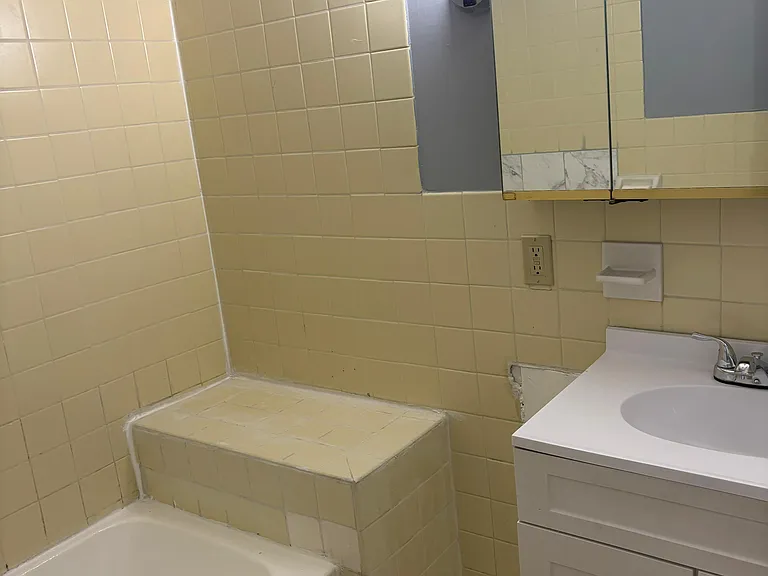 1673 Van Vranken Ave #2 — Photo 9