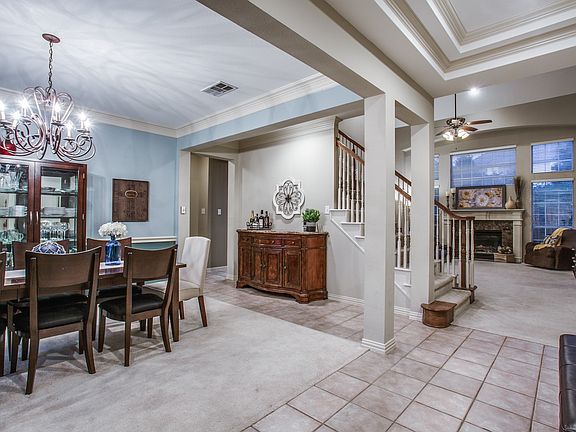 4th image of 1403 Haddington Ln