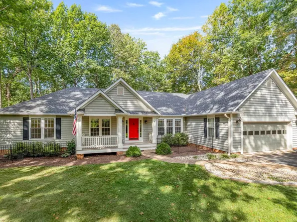 8 Sand Trap Ter, Palmyra, VA 22963