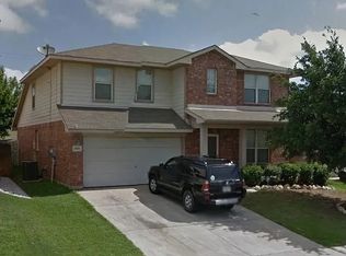 8061 Plateau Dr, Fort Worth, TX 76120