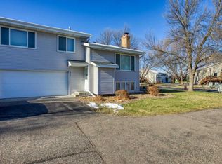 6742 Foliage Ct, Rosemount, MN 55068