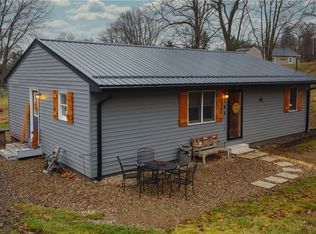 102 Allen Dr, Beaver, PA 15009