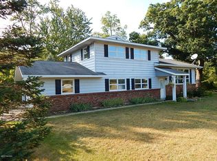 9677 Barnum Rd, Woodland, MI 48897