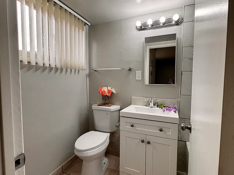 1214 Boynton St #15 — Photo 22