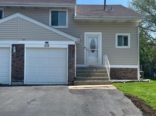 1713 Bell Dr, Hanover Park, IL 60133