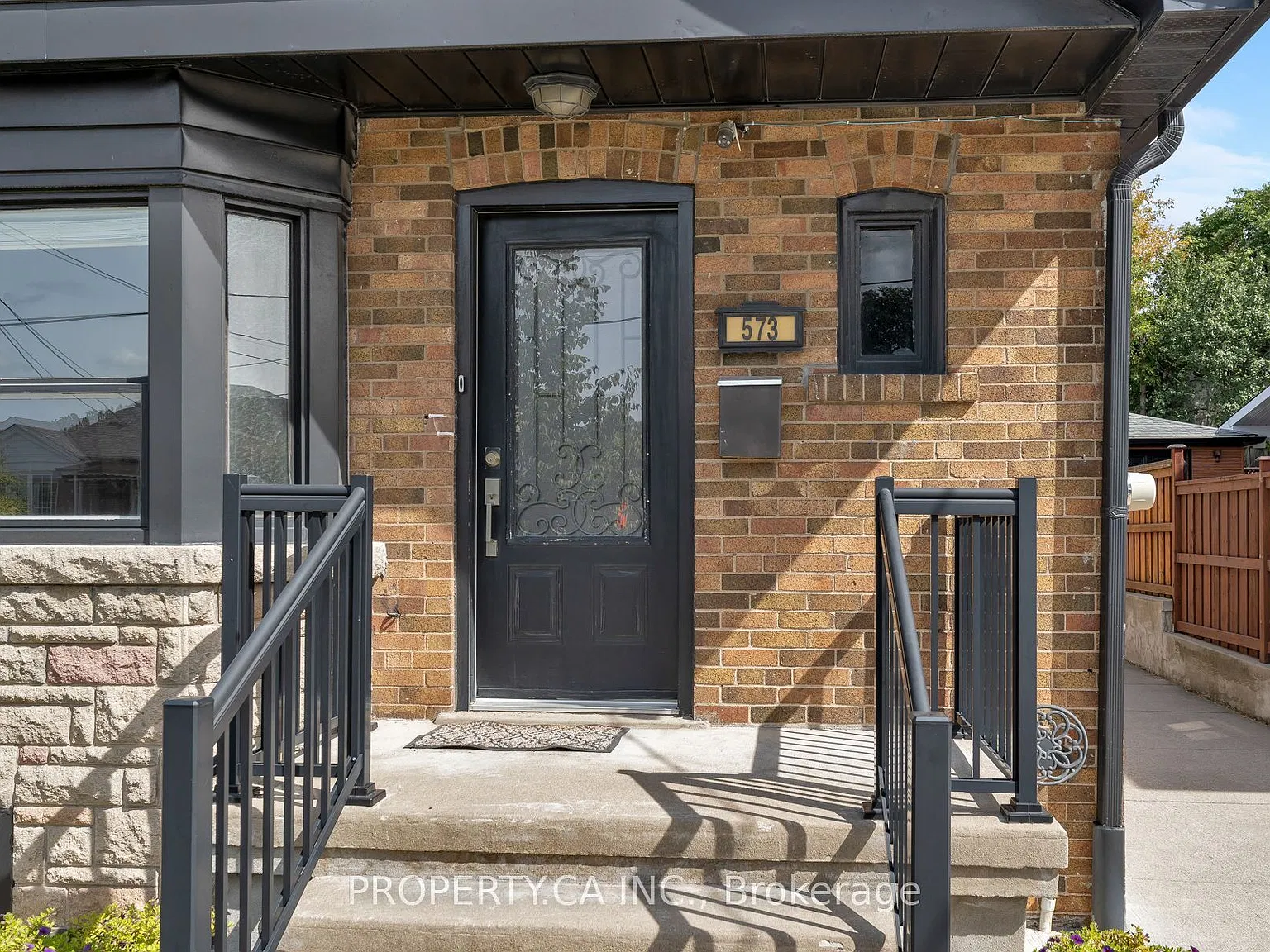 3 bed, $3,500 — Photo 3