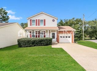 98 Edgehill Ln, Hendersonville, TN 37075