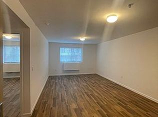 31-72 30th St #5, Astoria, NY 11106