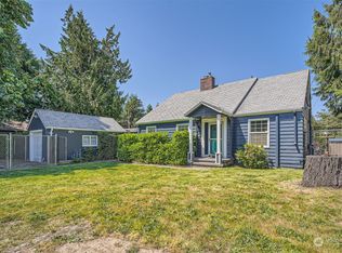 15805 Des Moines Memorial Dr S, Burien, WA 98148