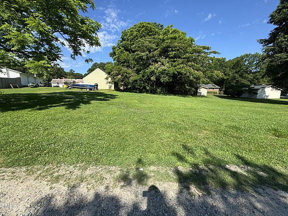 5th image of 134 Forest Green Dr #2