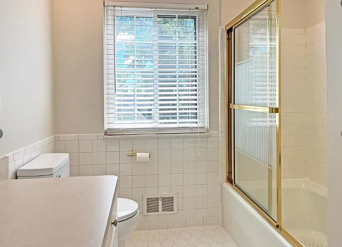 42160 Woodward Ave #42 — Photo 11