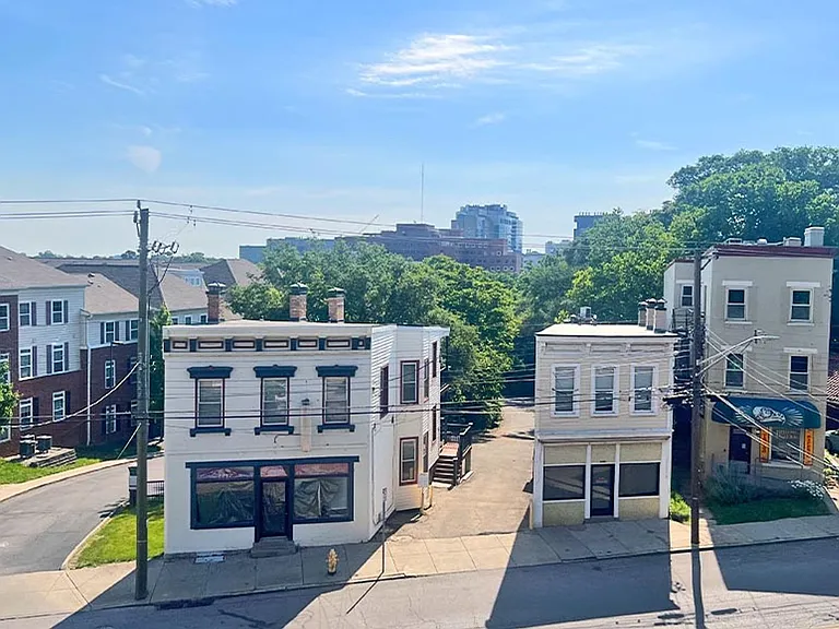 3227 Jefferson Ave — Photo 31