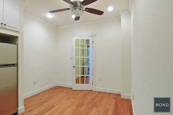 Rented by Bond New York | media 8