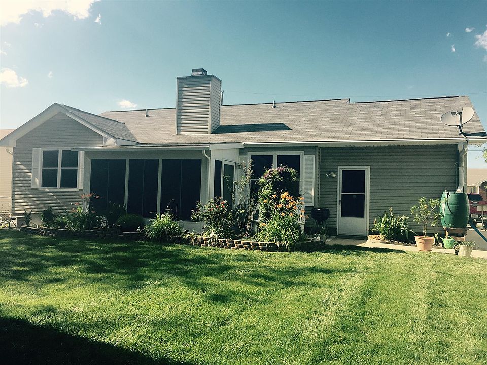 2nd image of 606 Corinth Ct