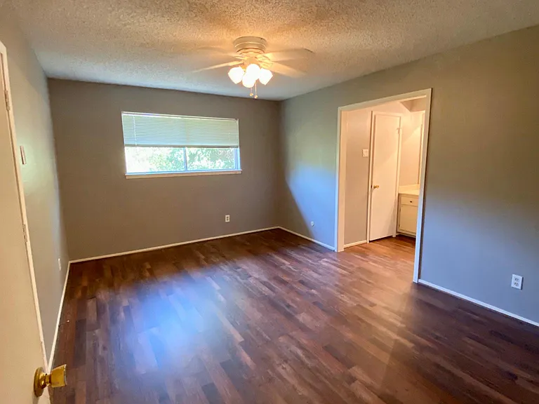 12010 Westwold Dr — Photo 8