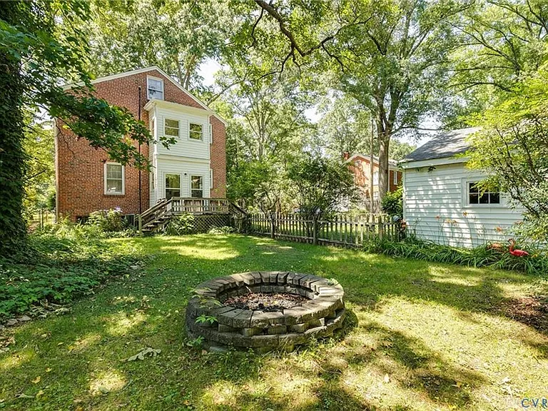 1025 Taylor Ave — Photo 23