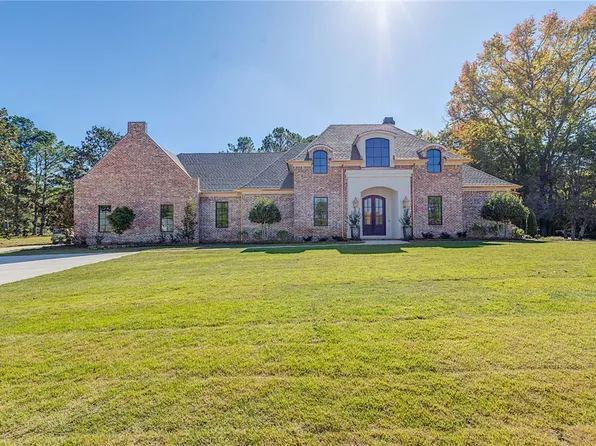 880 Kentwood Dr, Auburn, AL 36830