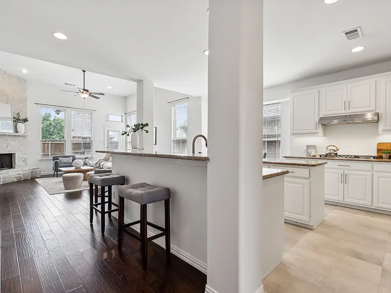5637 Belton Ln — Photo 7