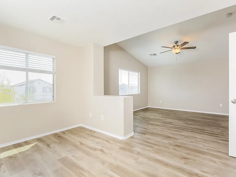 10548 Congaree St — Photo 11