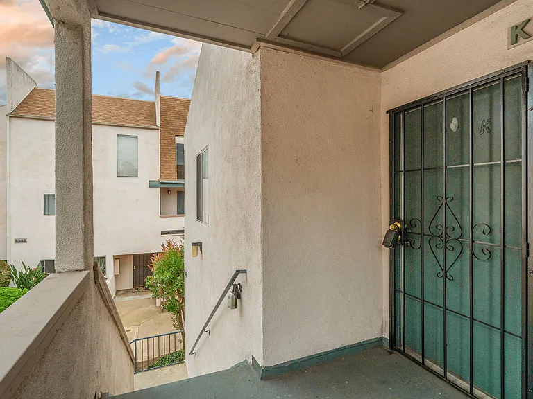 3266 Ashford St #K — Photo 22