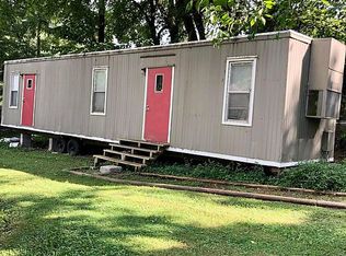 113 W Vinegar Valley Rd, Friendsville, TN 37737