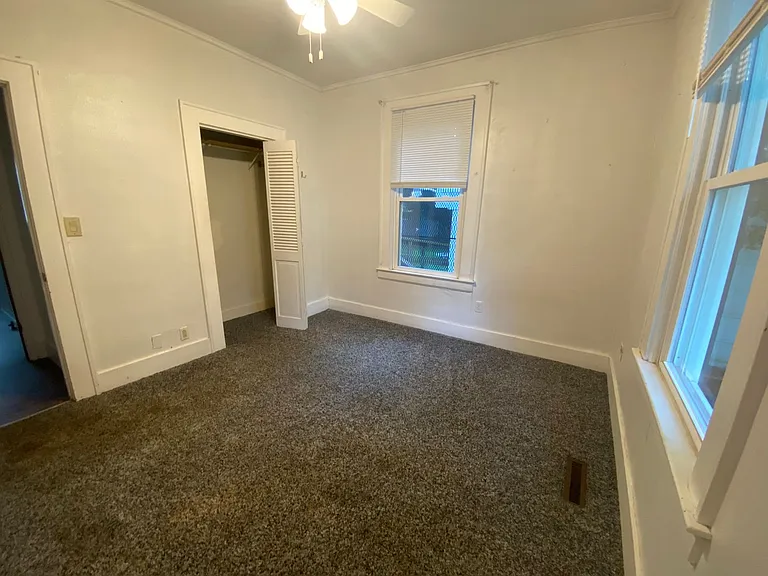 620 E Delmar St — Photo 6