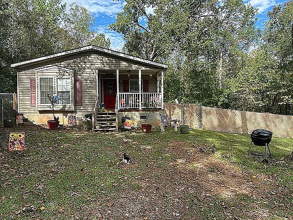 1st image of 122 Cook Rd