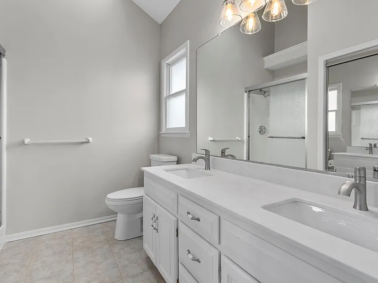 1600 NE Harvest Ln — Photo 21