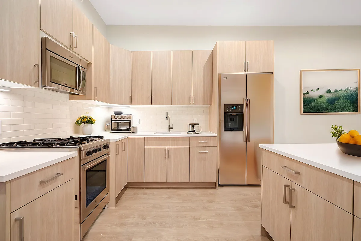 684 Main Kitchen 1 - 684 Main Ave