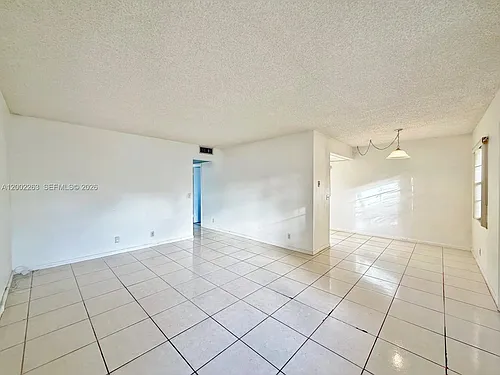 251 SW 134th Way #210M Photo 1