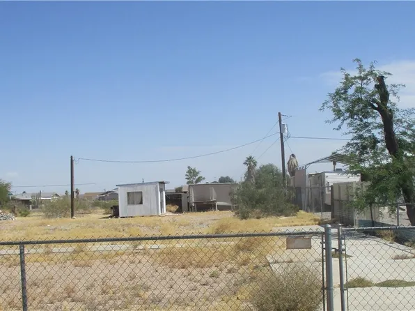 5251 E Mesa Dr, Topock, AZ 86436