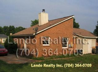 8101 Country Oaks Rd, Charlotte, NC 28227