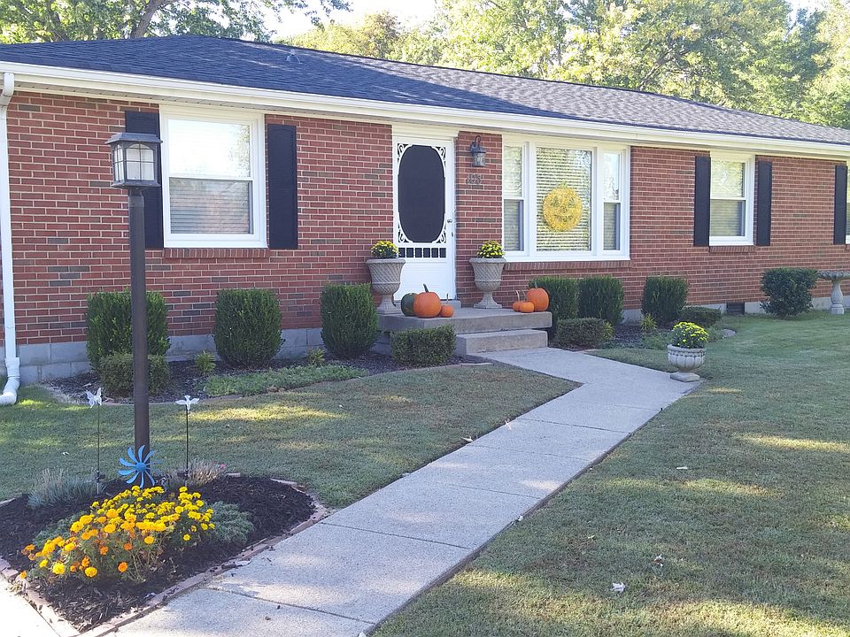 1st image of 108 W Park Dr
