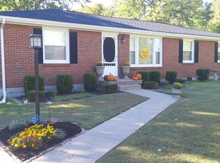 108 W Park Dr, Clarksville, TN 37043