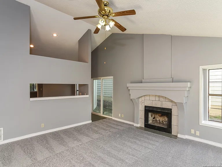 5927 Catalina Sunrise Dr — Photo 9