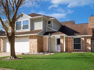 11431 Weathering Oaks Dr, Houston, TX 77066