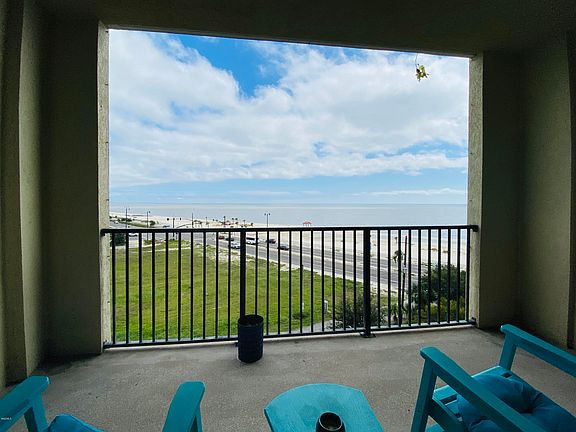 4th image of 1200 Beach Dr