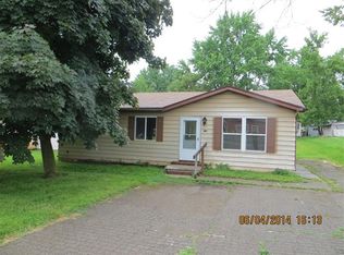 316 W Walnut St, Webberville, MI 48892