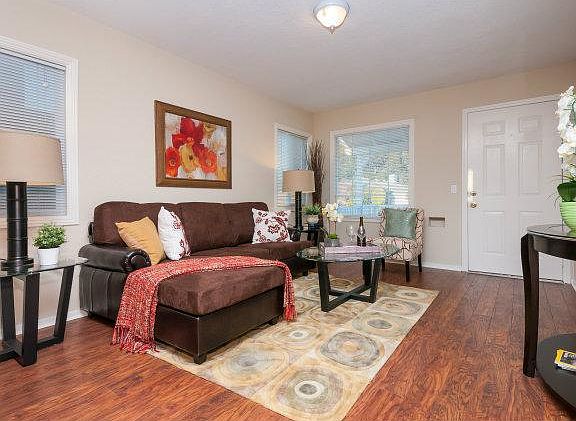 5th image of 241 N Humboldt St #1/2